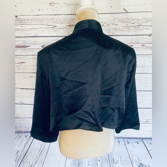 Women’s Size 20W Shrug Jacket Dressbarn Black Open Front 3/4 Sleeves Silky Soft - Picture 6 of 11